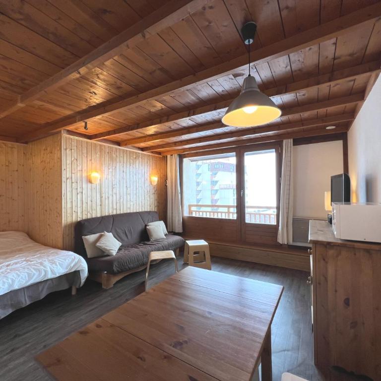 Appartement 6 places, superbe vue face à la montagne, 50m des pistes - Appartamento con 2 Camere da Letto - 11