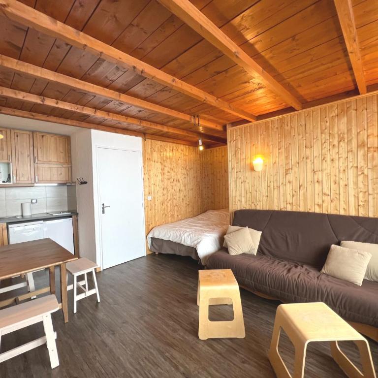 Appartement 6 places, superbe vue face à la montagne, 50m des pistes - Appartamento con 2 Camere da Letto - 12