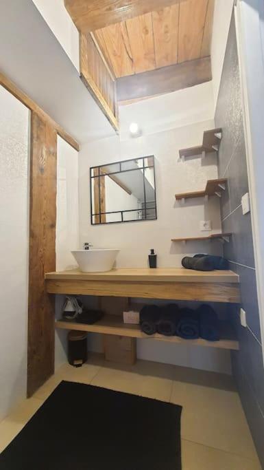 Beau T3 au cœur du centre ville - Two-Bedroom Apartment - 16