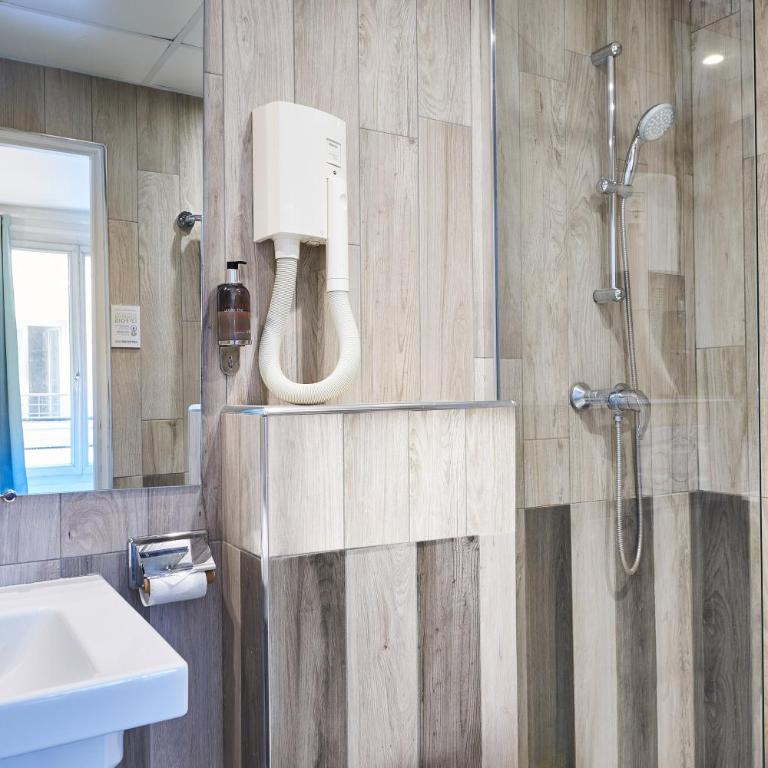 Hôtel Kabanel by Happyculture - Chambre Triple - 5