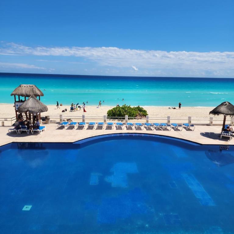 MARLIN TURQUESA DEPARTAMENTOs FRENTE AL MAR - Three-Bedroom Apartment with Water View - 26