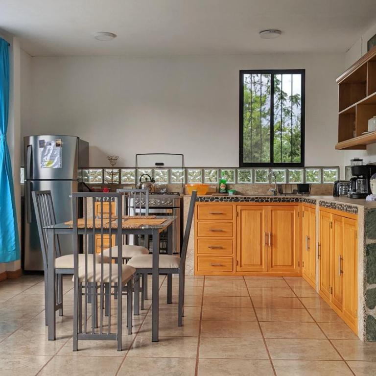 Alpha House - Apartamento con vistas a las montañas - 9