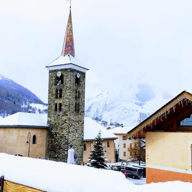 Authentique Maison de Village Savoyarde - Chalet 3 Chambres - 12