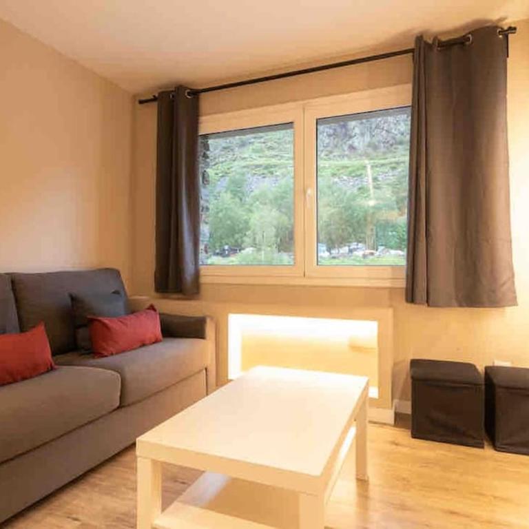 Lovely quiet apartment walking distance ski runs - HUT1-OO5333 - Studio Apartment - 3
