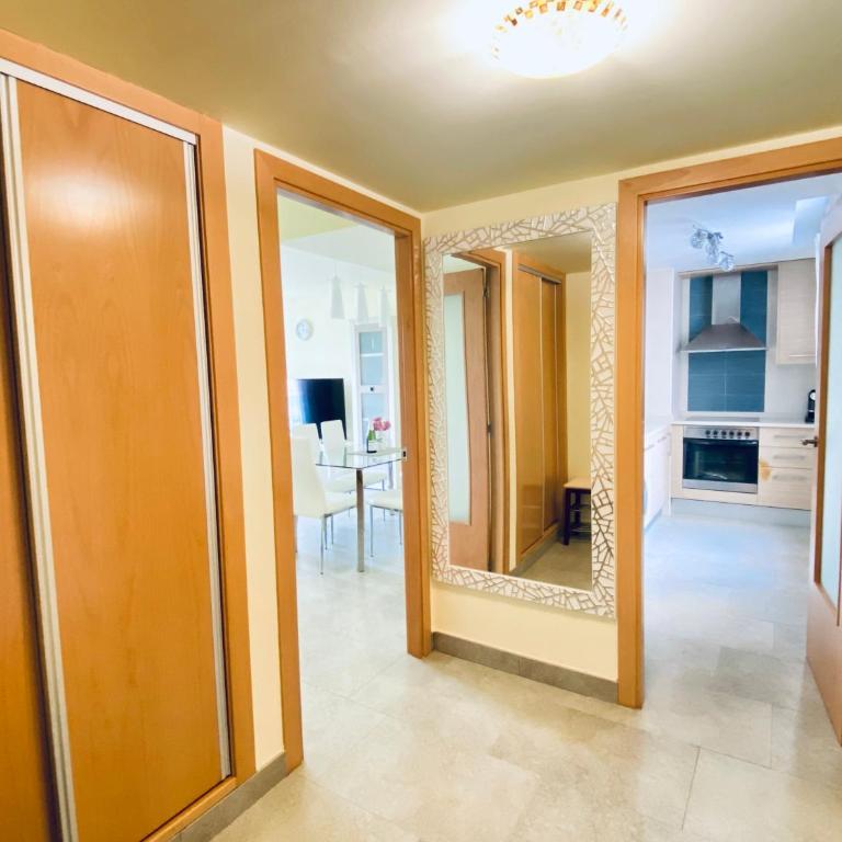Ático Augusta - Two-Bedroom Apartment - 35