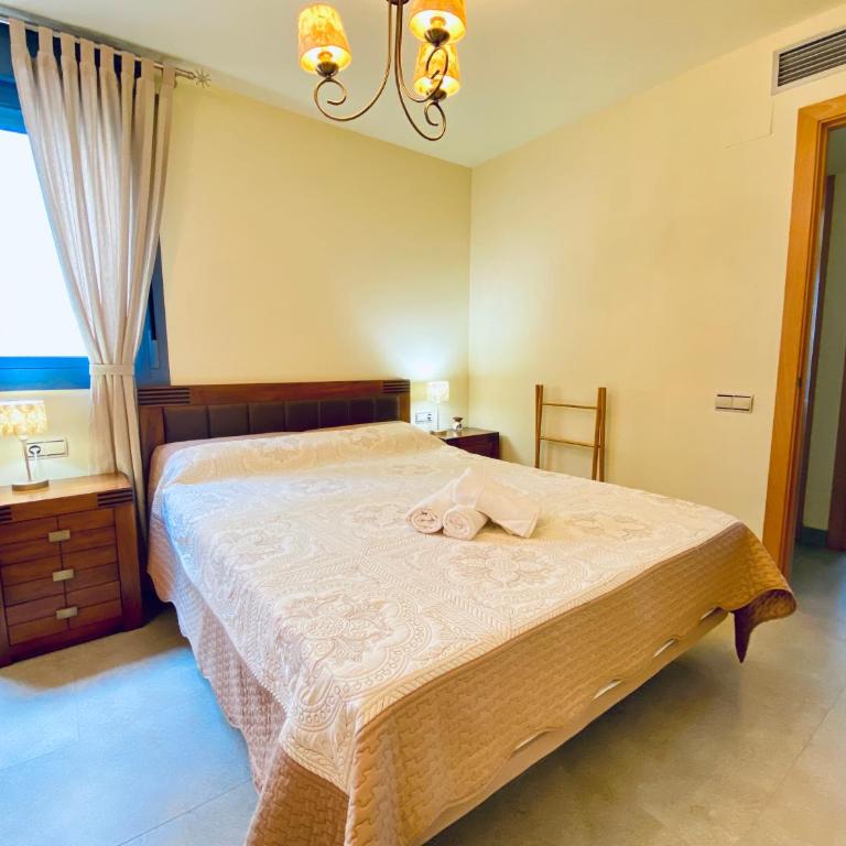 Ático Augusta - Two-Bedroom Apartment - 24
