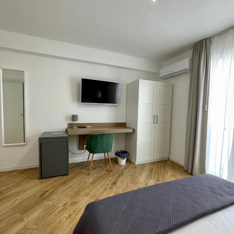 ALBARIA ROOMS-APARTMENTS - Camera Matrimoniale con Bagno Privato - 3