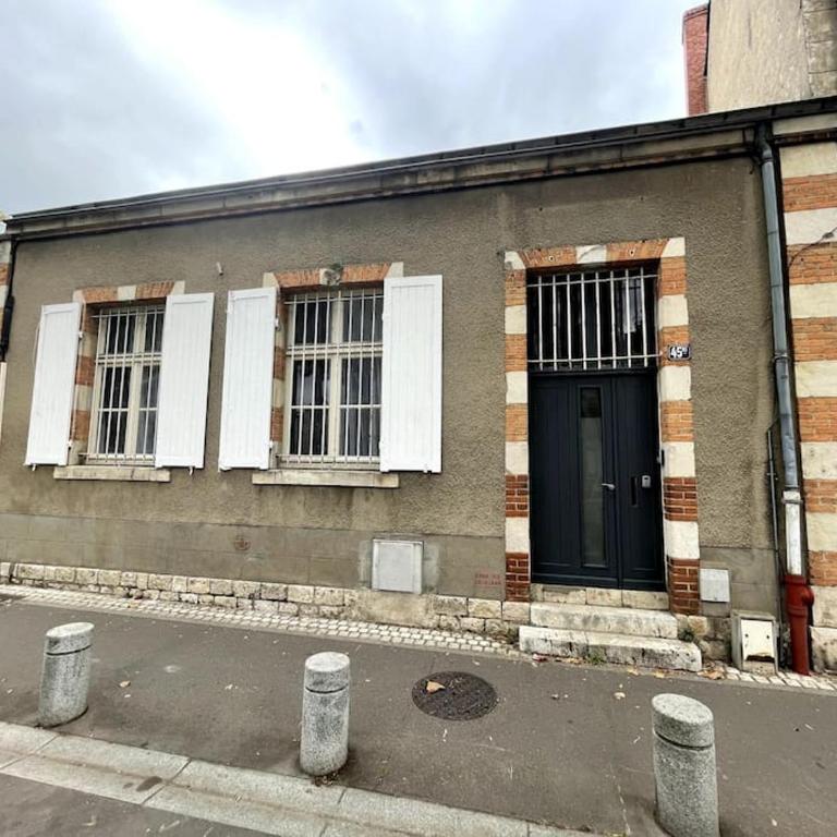 Agréable maison de ville dans la plus belle Avenue - Maison 3 Chambres - 22