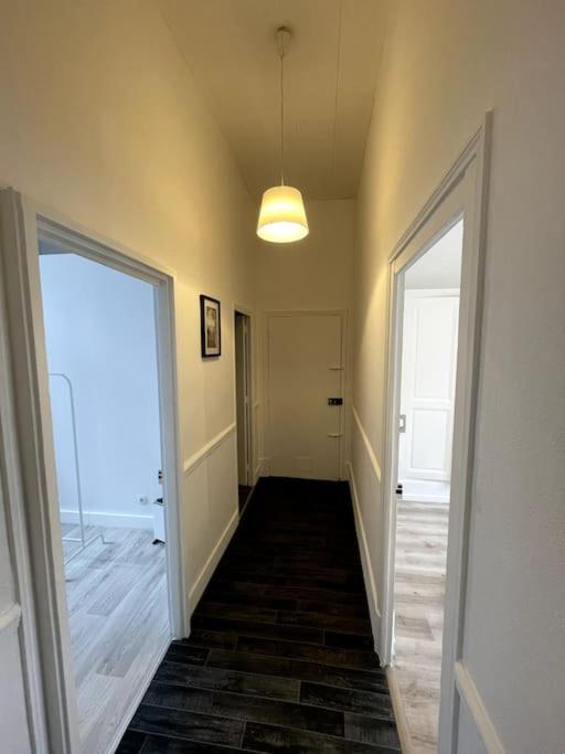 Agréable maison de ville dans la plus belle Avenue - Maison 3 Chambres - 27