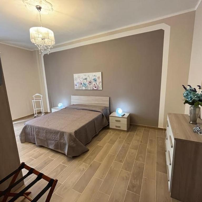 ATTICO BRICCARELLO -Intero Appartamento- Elegant Suite with FREE WIFI, near Inalpi Arena and Sporting Club Torino-Olimpyc Stadium - Appartamento con 1 Camera da Letto - 32