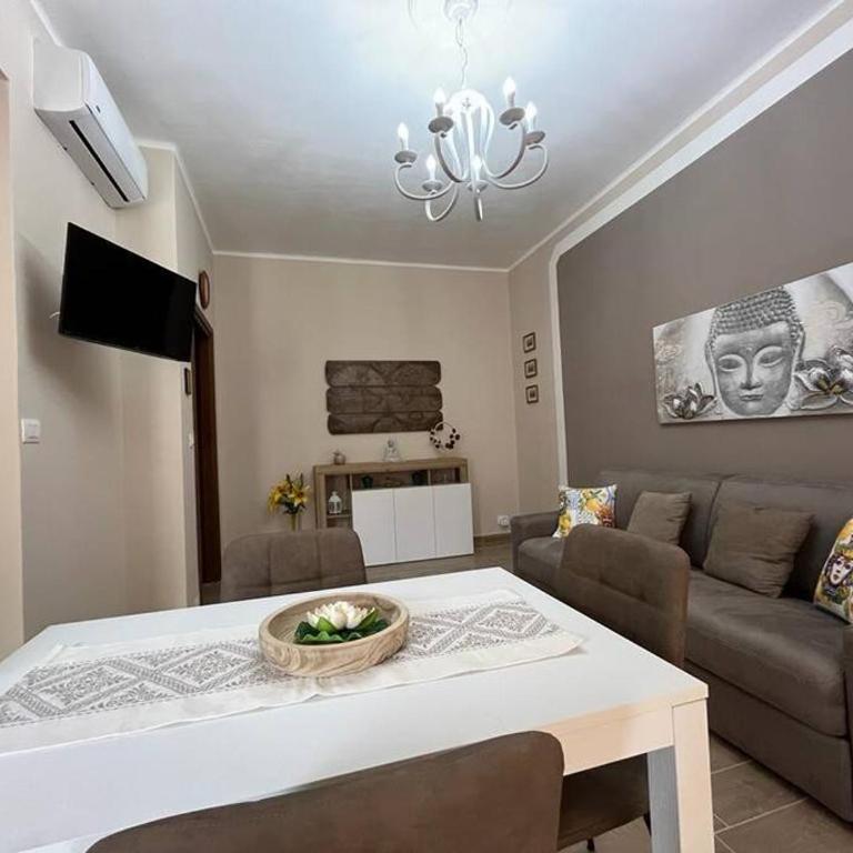 ATTICO BRICCARELLO -Intero Appartamento- Elegant Suite with FREE WIFI, near Inalpi Arena and Sporting Club Torino-Olimpyc Stadium - Appartamento con 1 Camera da Letto - 13