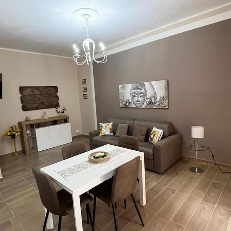 ATTICO BRICCARELLO -Intero Appartamento- Elegant Suite with FREE WIFI, near Inalpi Arena and Sporting Club Torino-Olimpyc Stadium - Appartamento con 1 Camera da Letto - 4