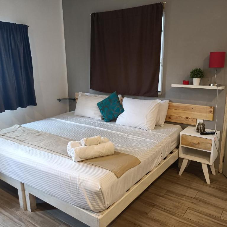 Kika Studios - Deluxe Triple Room - 11