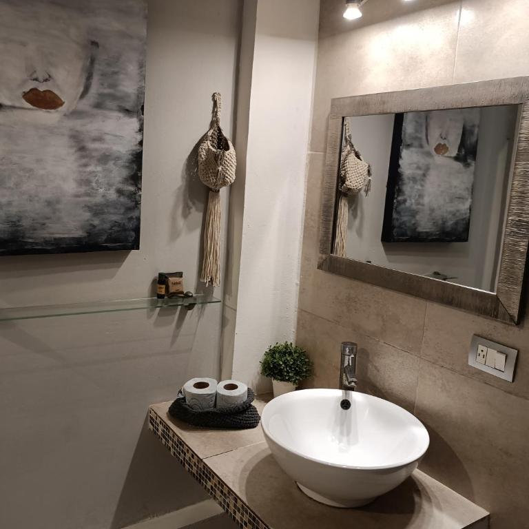 Kika Studios - Comfort Triple Room with Shower - 8