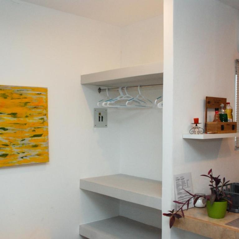 Kika Studios - Deluxe King Room - 20