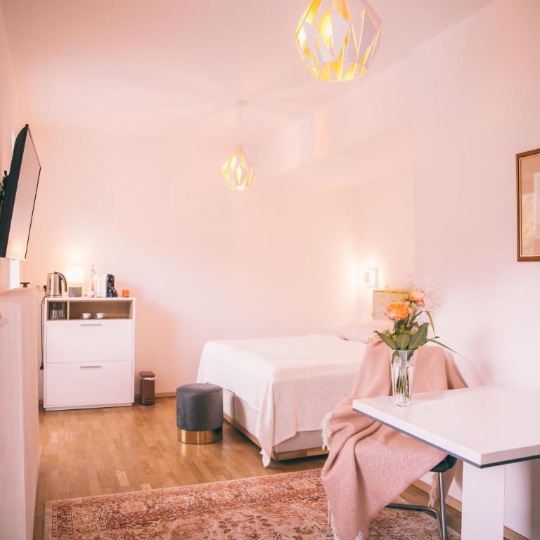 Nefer, Haus - Doppelzimmer mit Dusche - 10