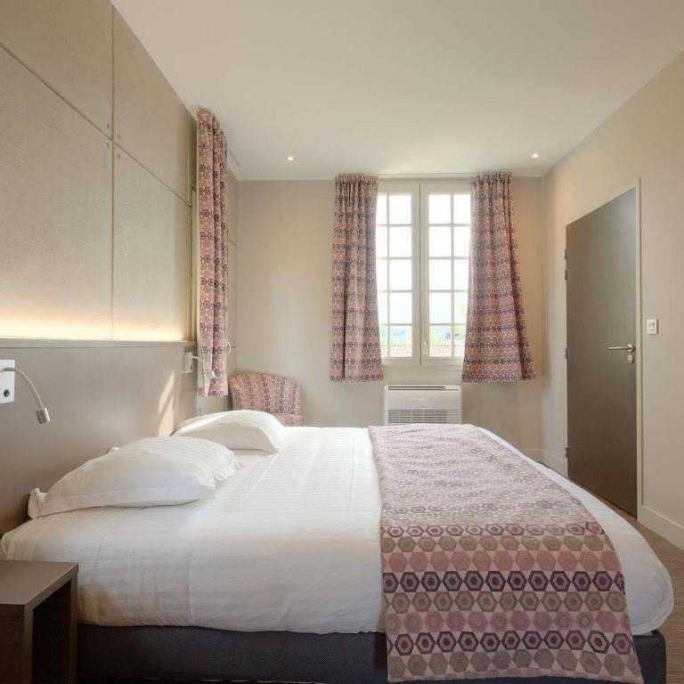 Hôtel La Hoirie - Chambre Triple Premium Contemporaine - 4