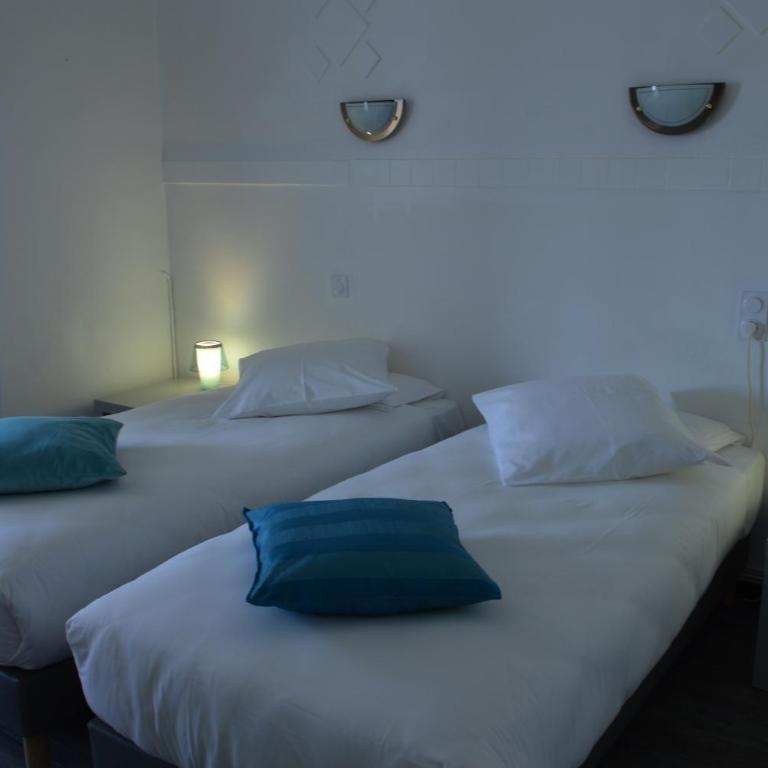 Le Castelet - Chambre Quadruple Standard - 11