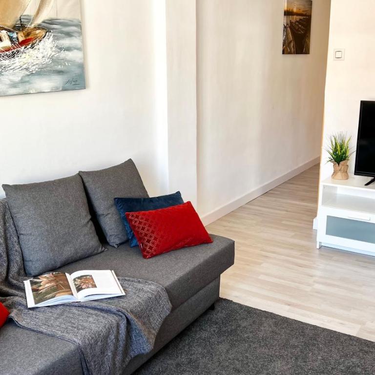 Apartment near the BIO PARC - Three-Bedroom Apartment - 5