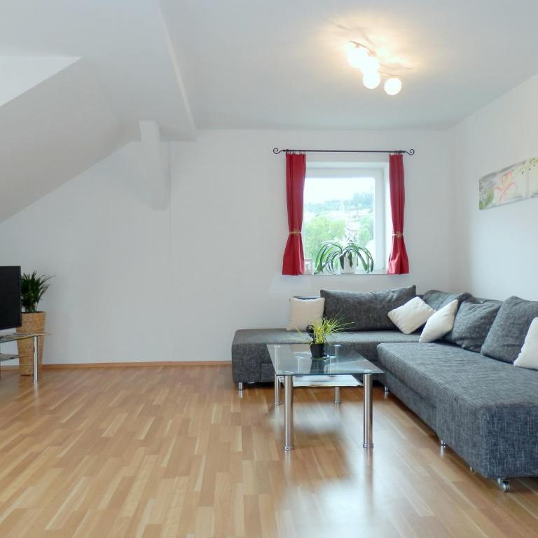 Ferienwohnung Haus Maier - Apartment mit 1 Schlafzimmer und Balkon - 1