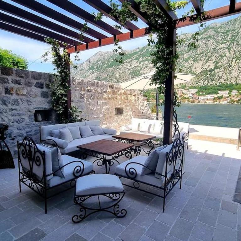 Waterfront Villa in Muo - Three-Bedroom Villa - 4