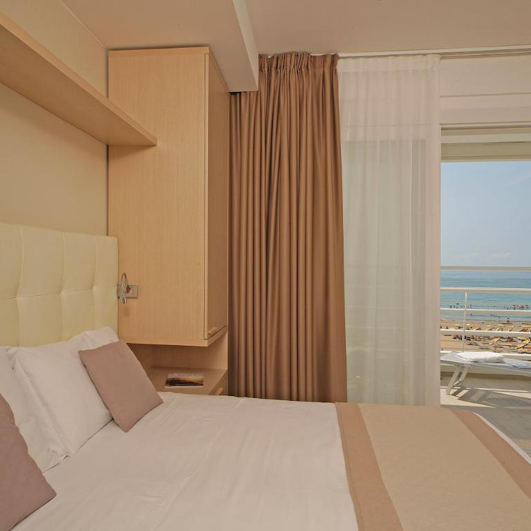 Hotel Strand a frontemare - Camera Deluxe Matrimoniale con Vista Mare - 11
