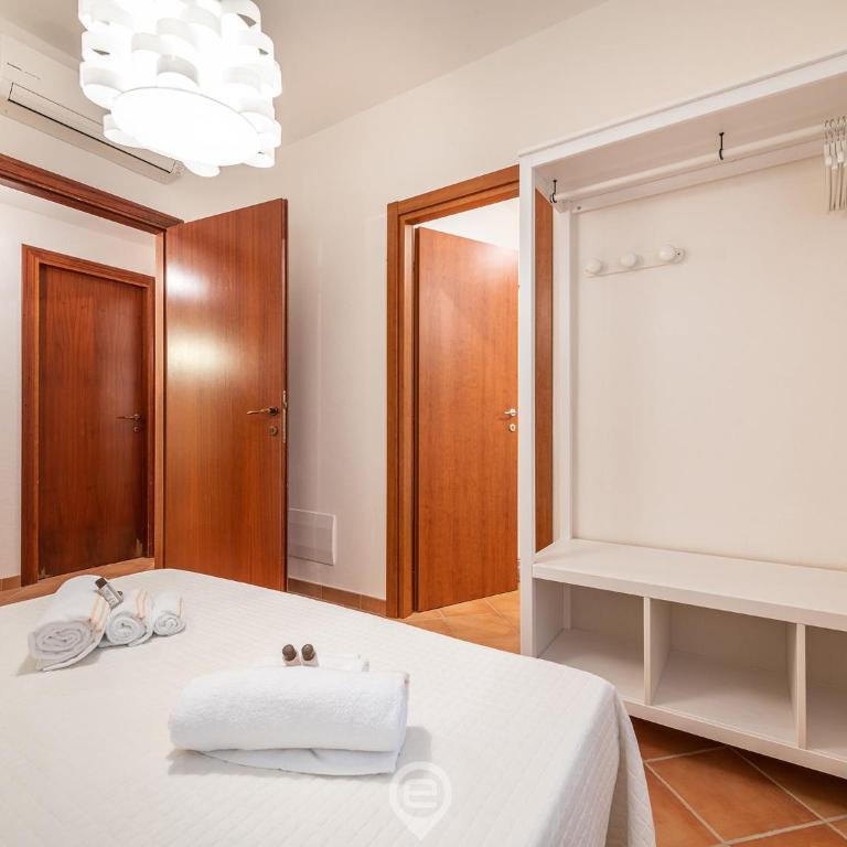 Casa Adele - Steps to Cala Sinzias Beach - Three-Bedroom House - 12