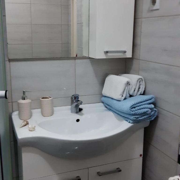 Apartmani Milosevic - Apartment with Sea View - 15