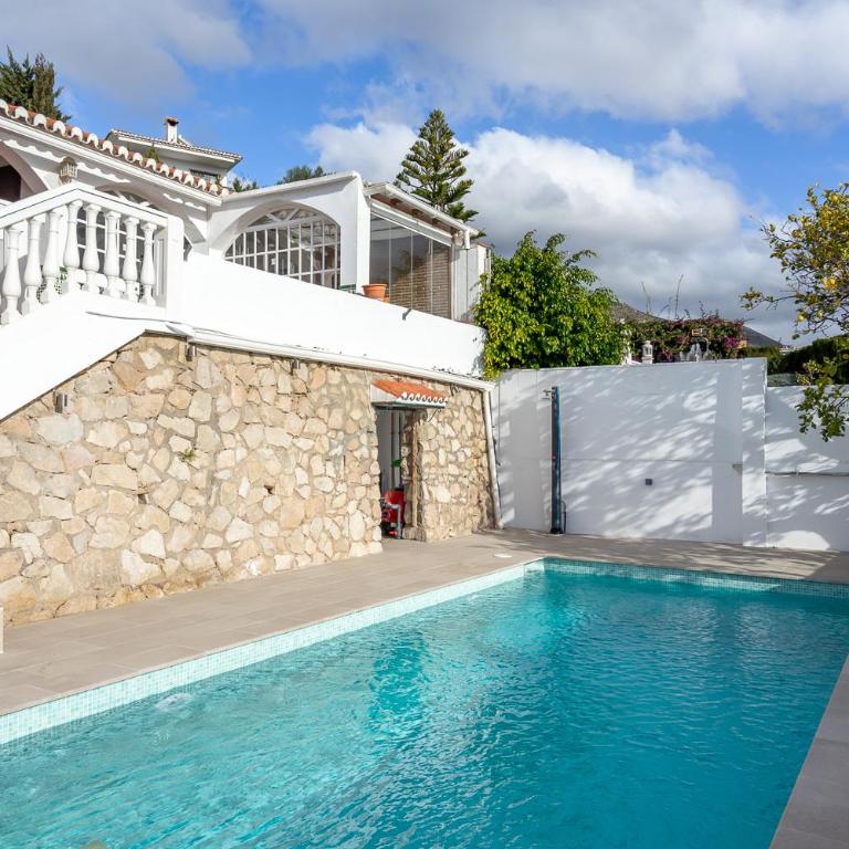 Stunning Seaview Villa by Costarentals - Ref 110 - Villa - 41