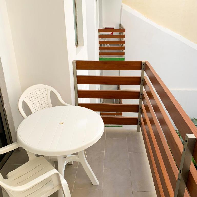 Brisamar Canteras - Estudio Superior - 23