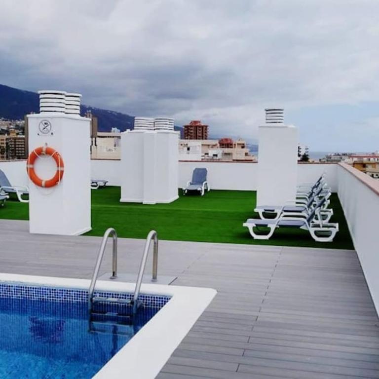 Luminoso apartamento en la Plaza del Charco - Apartamento de 1 dormitorio - 2