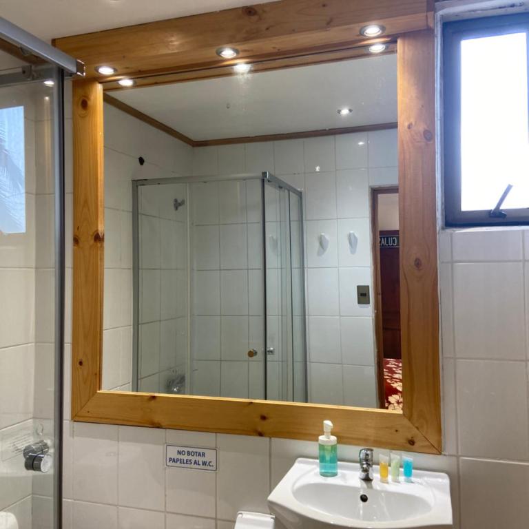 Hostal Maitencillo Norte - Queen Room with Balcony - 1