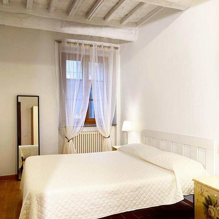 Appartamento con Piscina e Giardino a Siena - Two-Bedroom Apartment - 4