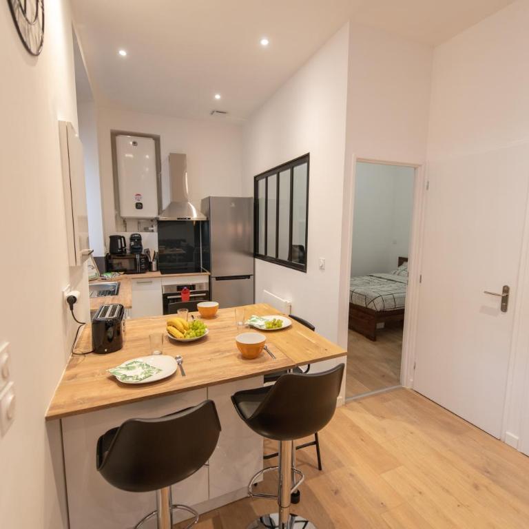 KASA LOFT CENTRE 2 - WIFI et TV - Confortable et stationnement gratuit à proximité - Apartment mit 2 Schlafzimmern - 17