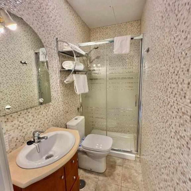 Hostal Viena Plaza Nueva - Double Room - 7