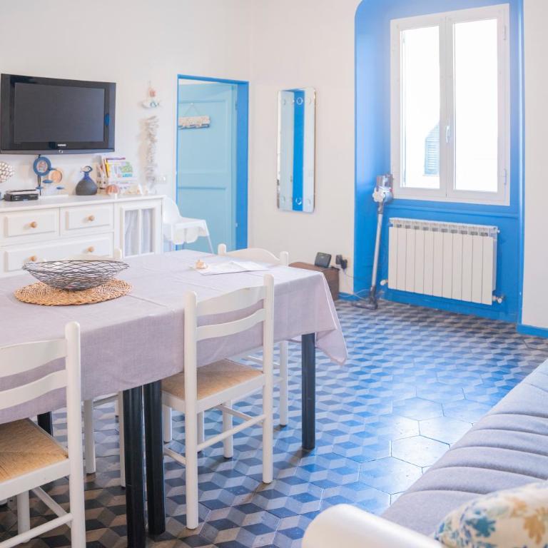 077 - Casa Fede in Centro, 500METRI da Mare e Spiaggia - Two-Bedroom House - 12
