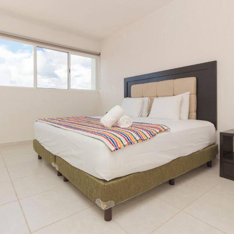Casa Bella - Three-Bedroom House - 10