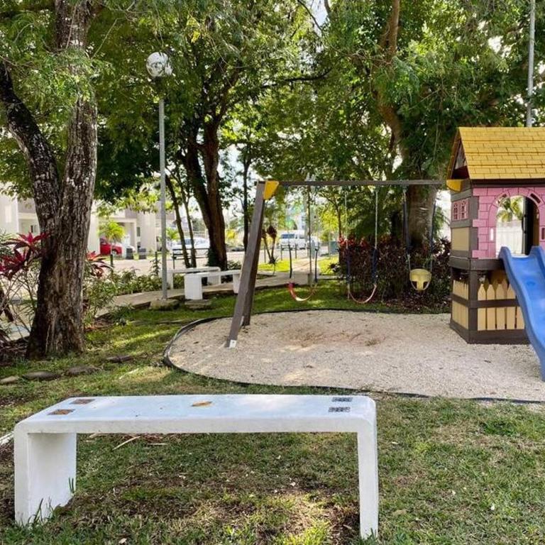 Casa Bella - Three-Bedroom House - 25