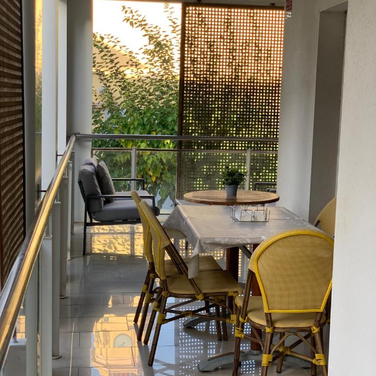 SOLIMAR 10 SALOU Solo FAMILIAS con Parking y piscina - Two-Bedroom Apartment - 47