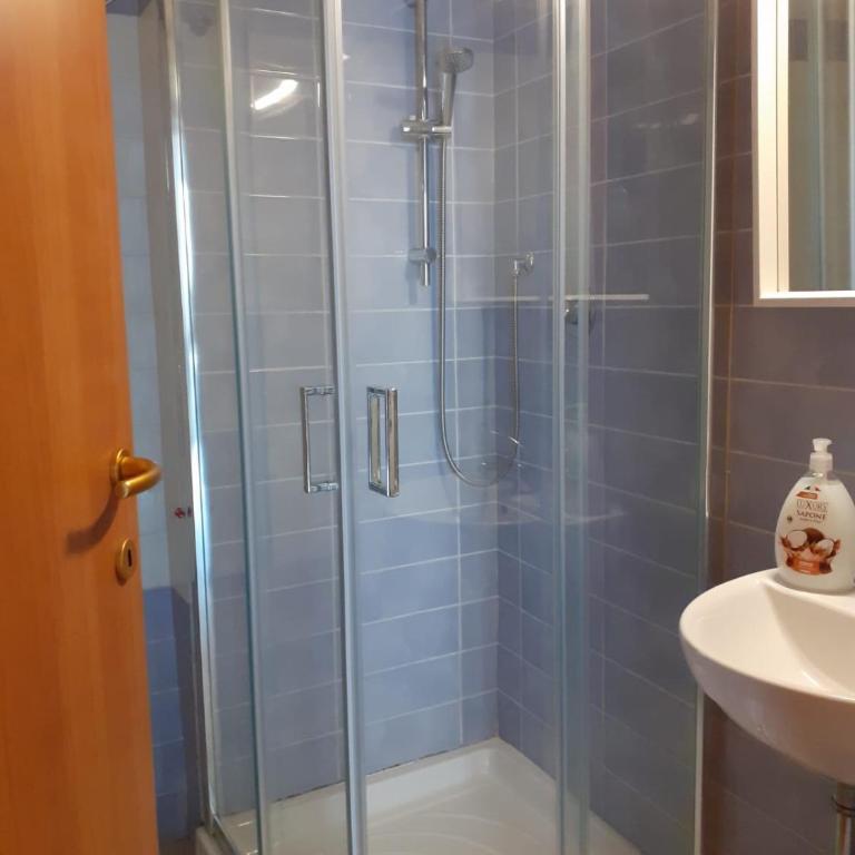 Simone's Scala House - Camera Matrimoniale Standard con Bagno in Comune - 11