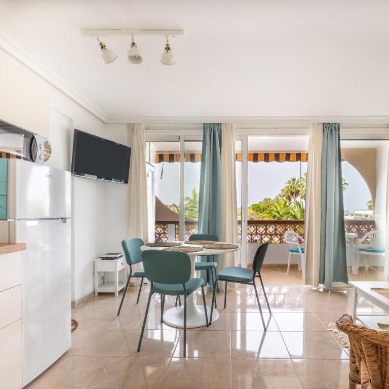 Flamingo Apartment on the south near the beach - Apartment with Balcony - 1