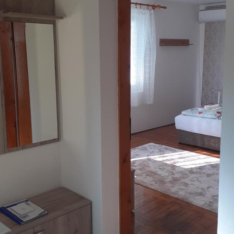 Apartment Ildiko - One-Bedroom Apartment - 8