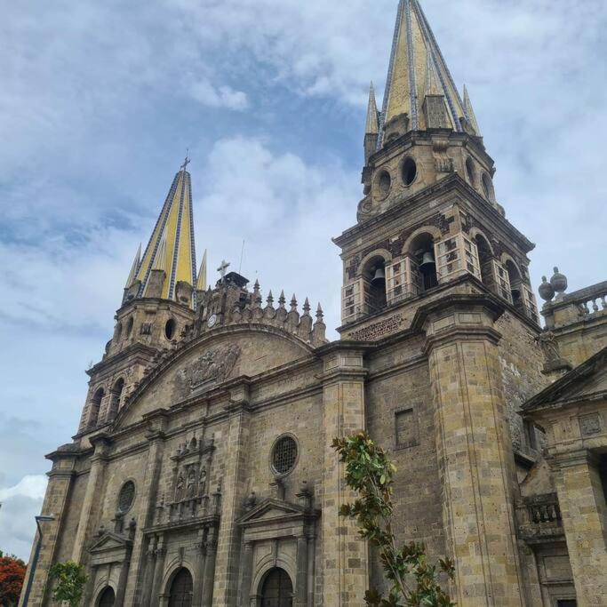 Depa con AC y Alberca en el centro de Guadalajara - Apartamento de 2 dormitorios - 10