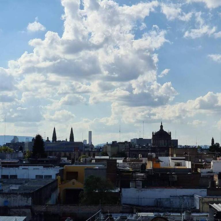 Depa con AC y Alberca en el centro de Guadalajara - Apartamento de 2 dormitorios - 12