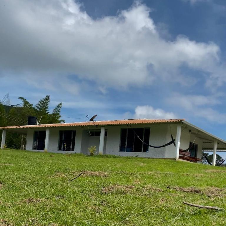 Finca Villa Anita Moniquirá Boyacá - Casa de 3 dormitorios - 1