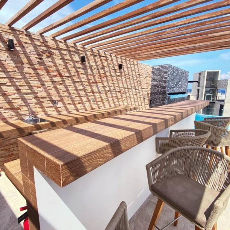 Playa del Carmen Downtown Studio with Rooftop Pool - Walk to 5th Ave & the Beach - Estudio con cama extragrande y sofá cama - 28