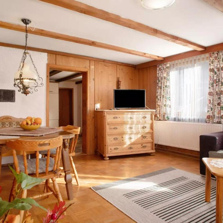 Allgäuer Stube - Apartment mit 2 Schlafzimmern - 1