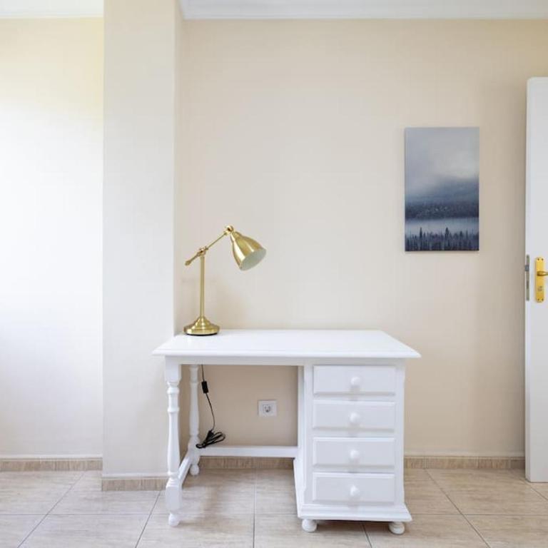EDEN RENTALS Adeje Pearl Lovely City Center Private Parking - Three-Bedroom Apartment - 19