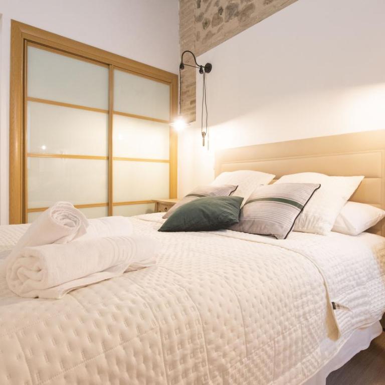 Madera y Piedra - Apartamentos Aloha Toledo - Apartamento de 2 dormitorios - 6