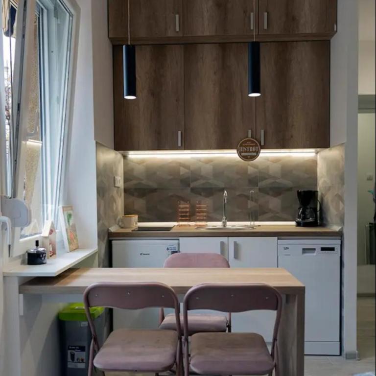 New Studio in the city center - One-Bedroom Apartment - 4
